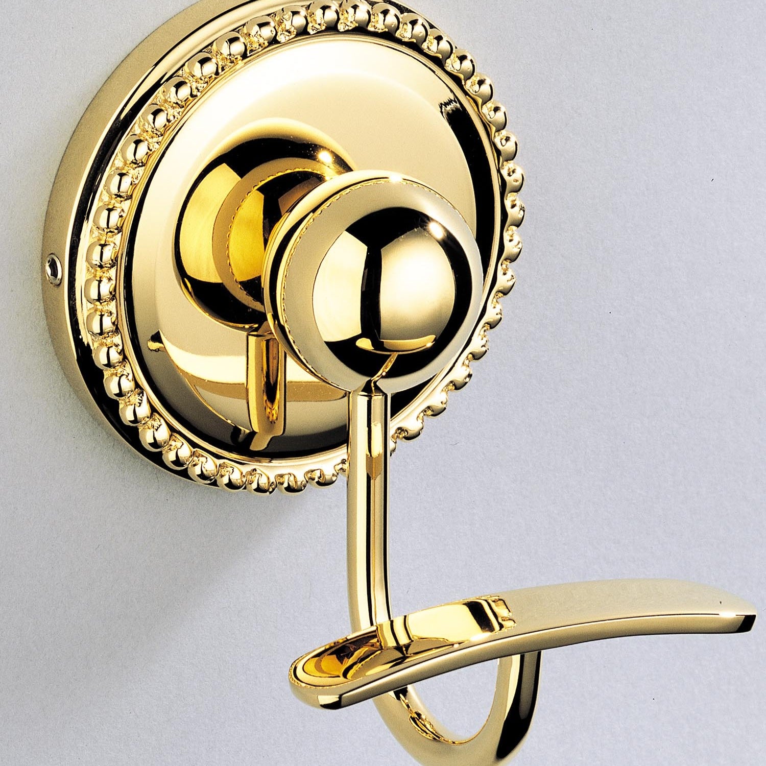 THG Paris Amour de Trianon: Lüks Banyo Armatürü Koleksiyonu