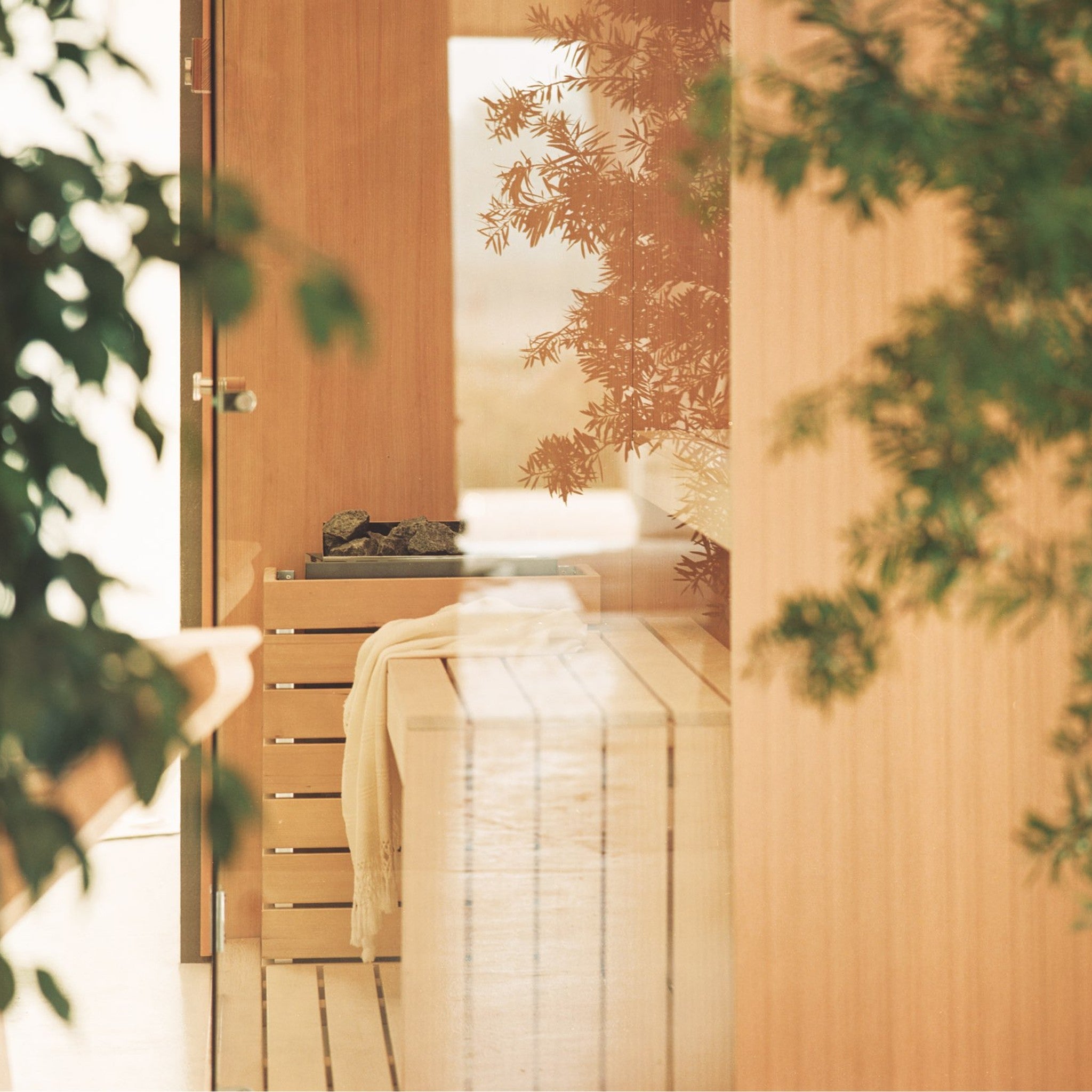 Effe Sky Corner Lüks Sauna: Işık ve Ahşabın Buluştuğu Kaçış