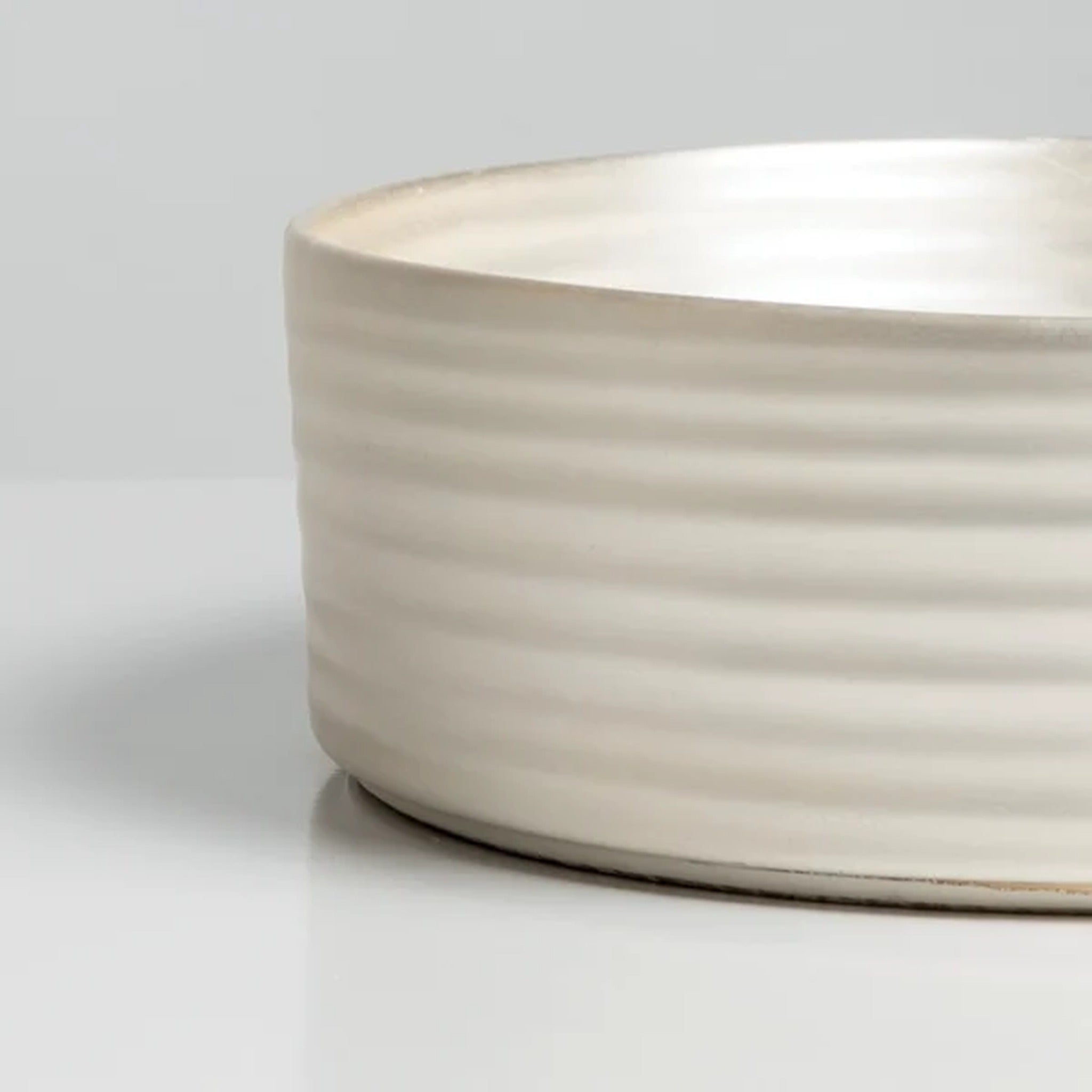 Terzofoco Ring: El Yapımı Seramik Lavabo Koleksiyonu