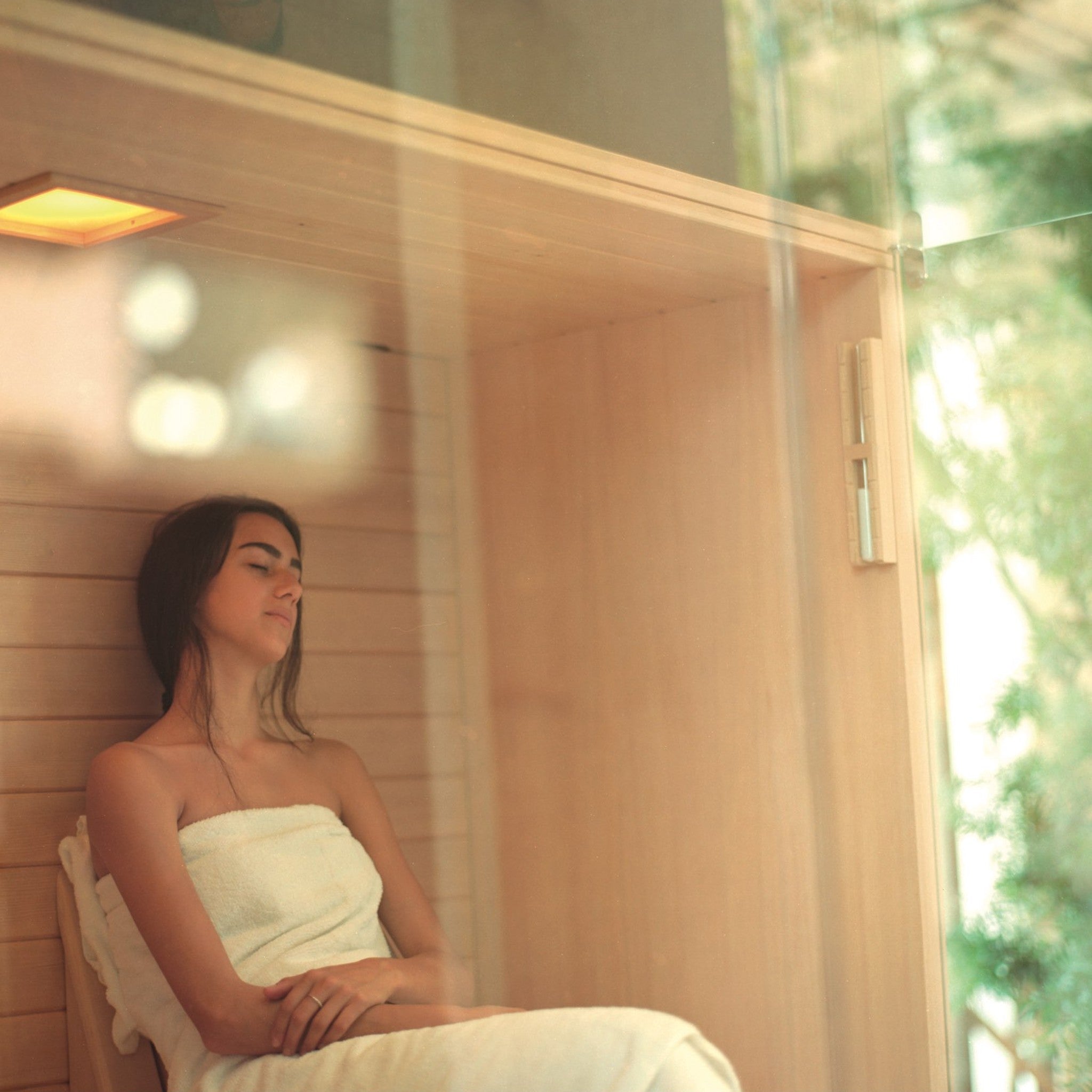 Effe Sky Corner Lüks Sauna: Işık ve Ahşabın Buluştuğu Kaçış