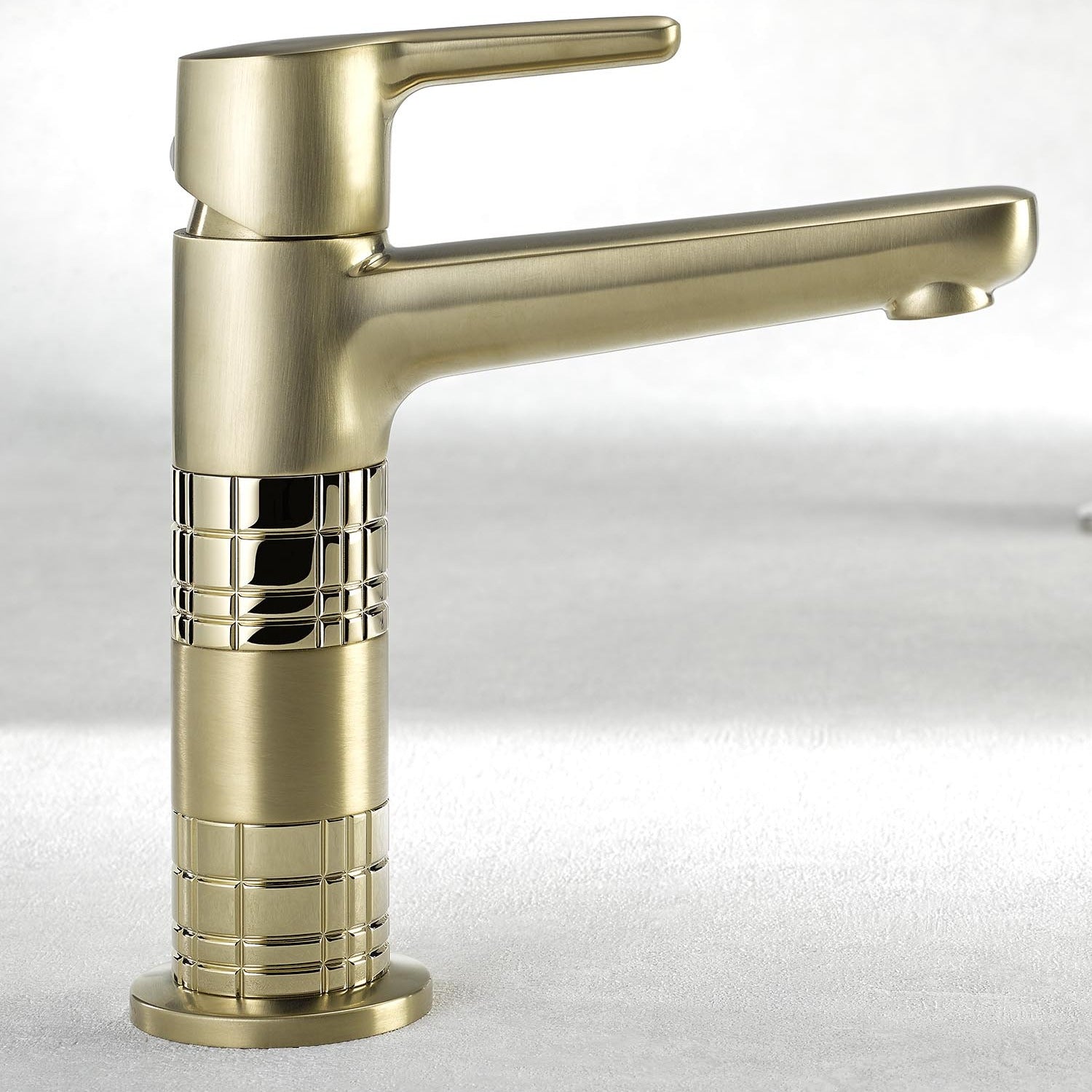 THG Paris System Squared Metal: Kişiselleştirilebilir Lüks Armatür Koleksiyonu