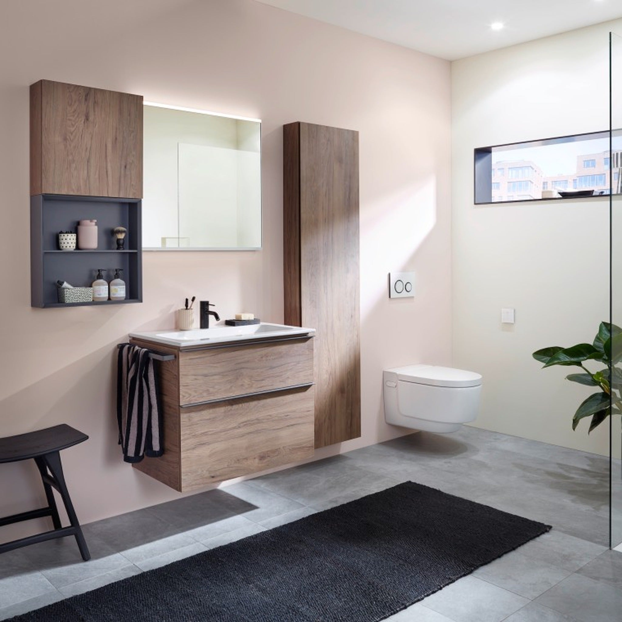 Geberit AquaClean Mera White ile Duvar Tipi Kontrol Paneli