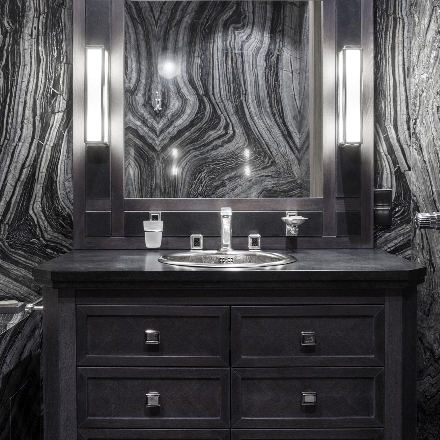 THG Paris Métropolis Black Crystal Lüks Armatür Koleksiyonu