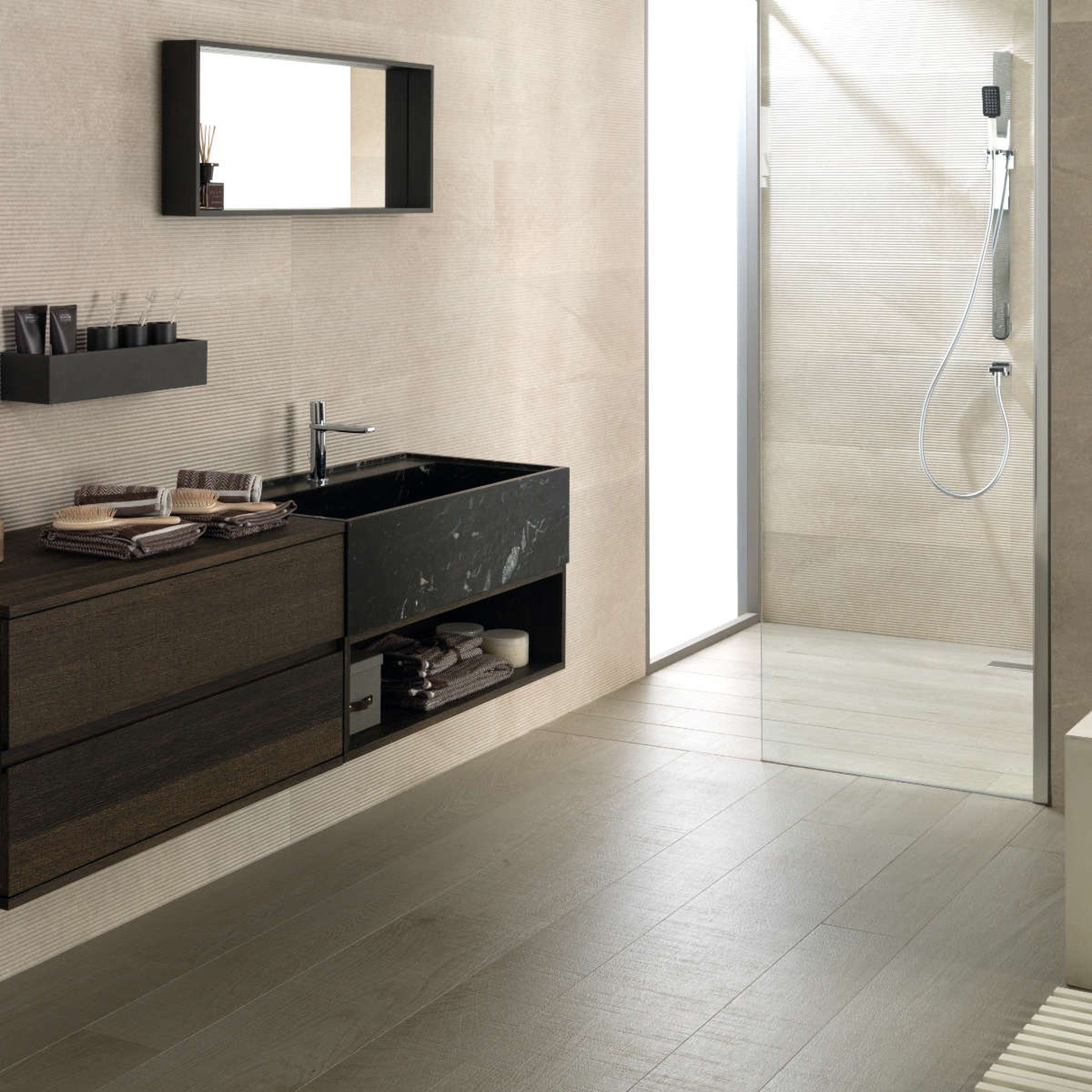 GAMA Decor Icon: Doğal Meşe Kaplama Banyo Mobilyası