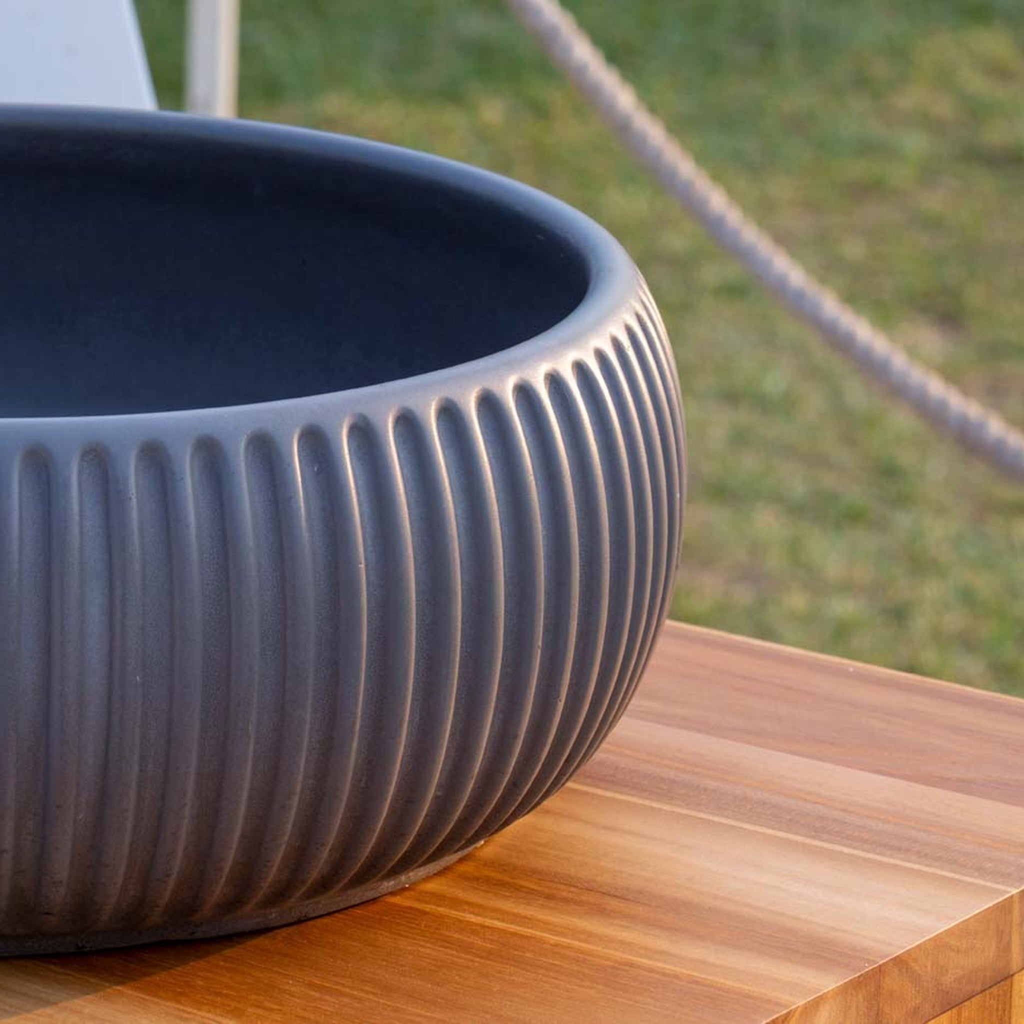 Cipì Plissè Round: Beton Lavaboda Ham Zarafetin Yeni Formu