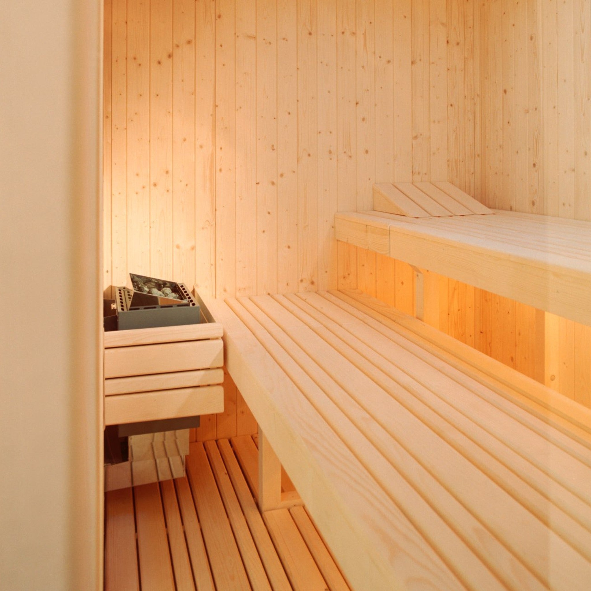 Effe Auki Sauna: Cam ve Ahşabın Lüks Buluşması