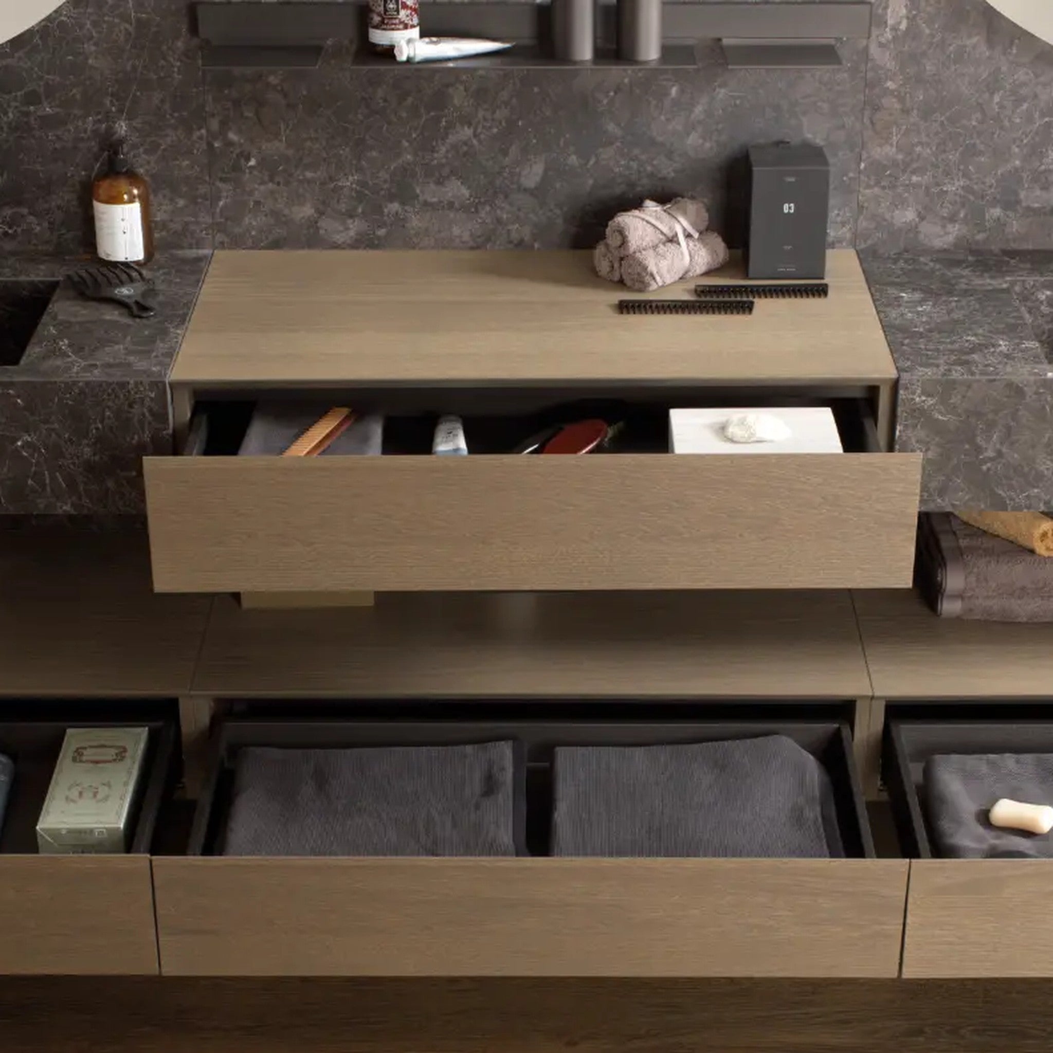 GAMA Decor Vertice: Konfigüre Edilebilir Banyo Mobilyası Koleksiyonu