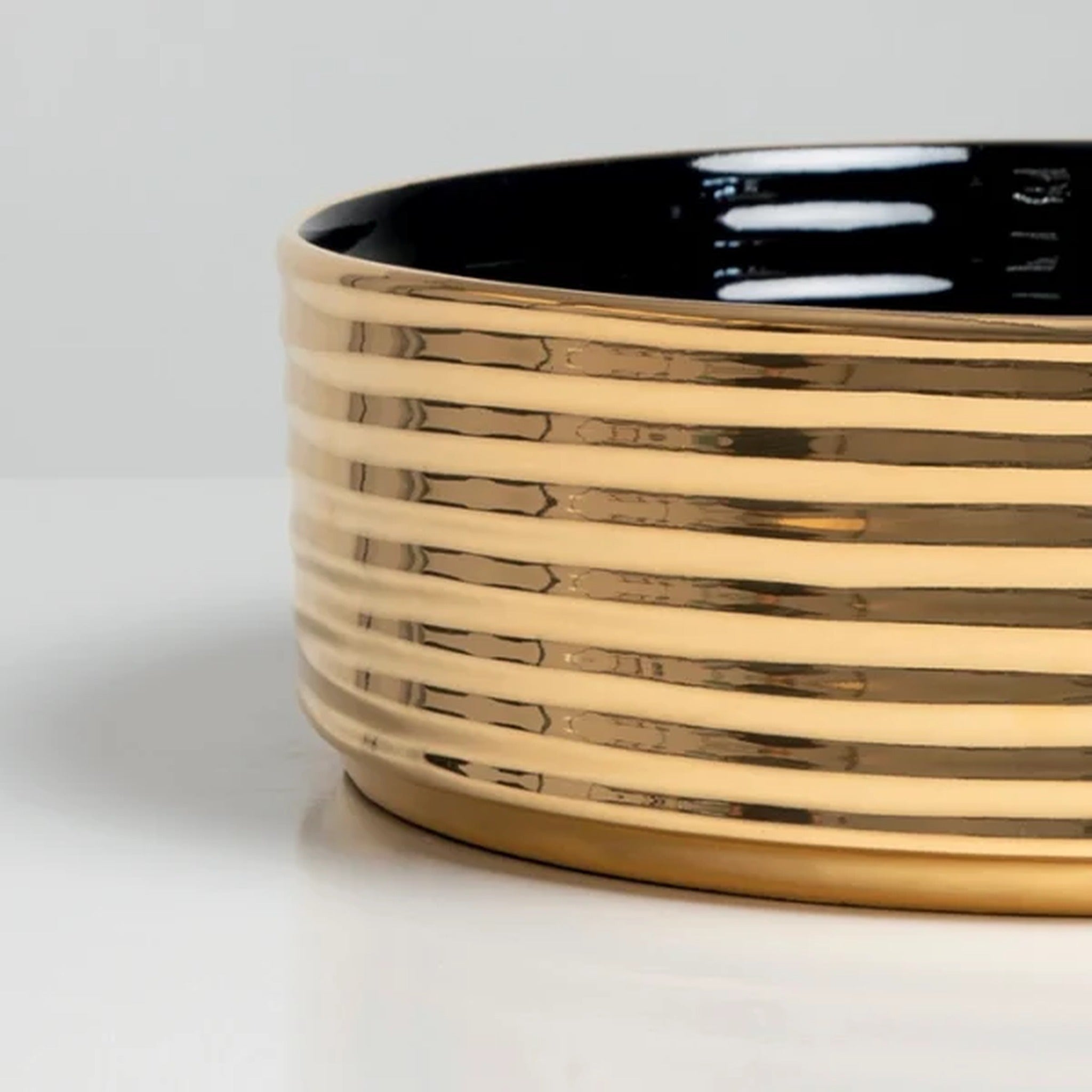 Terzofoco Ring: El Yapımı Seramik Lavabo Koleksiyonu
