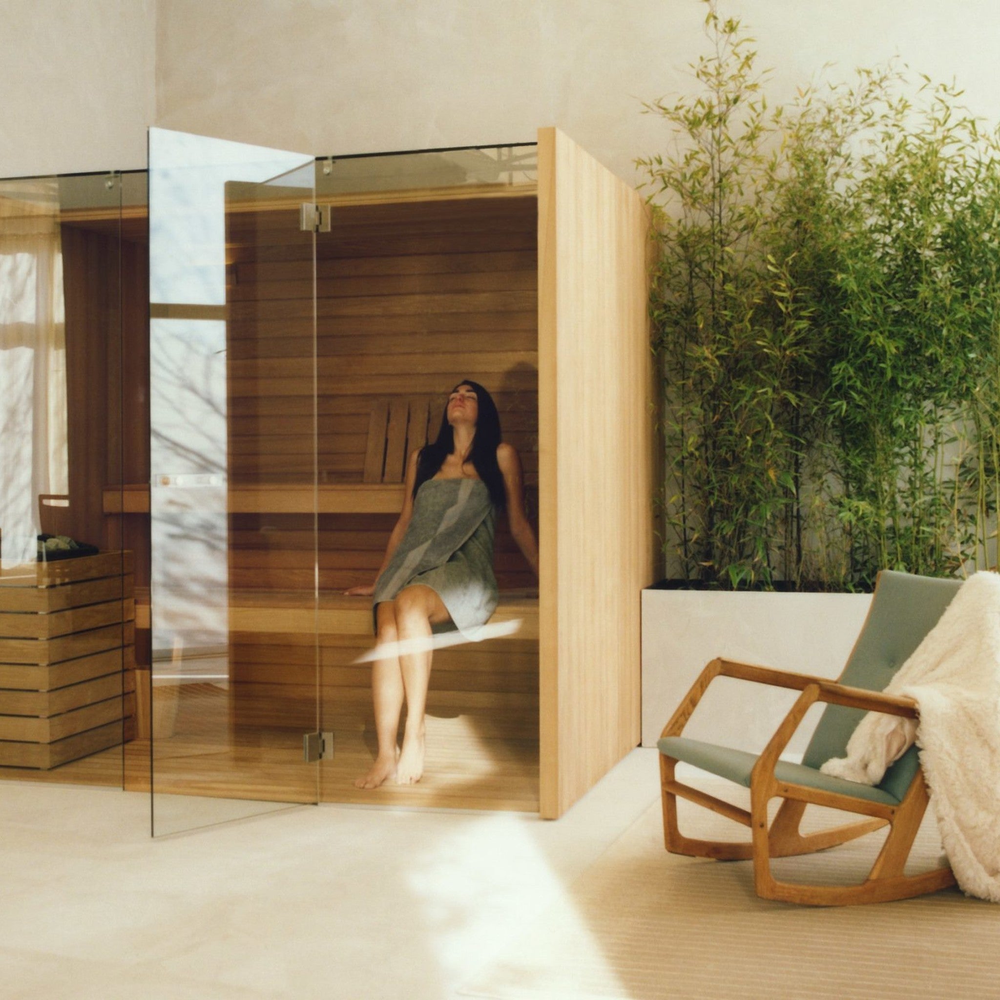 Effe Sky Sauna: Işık ve Ahşabın Buluştuğu Lüks Deneyim