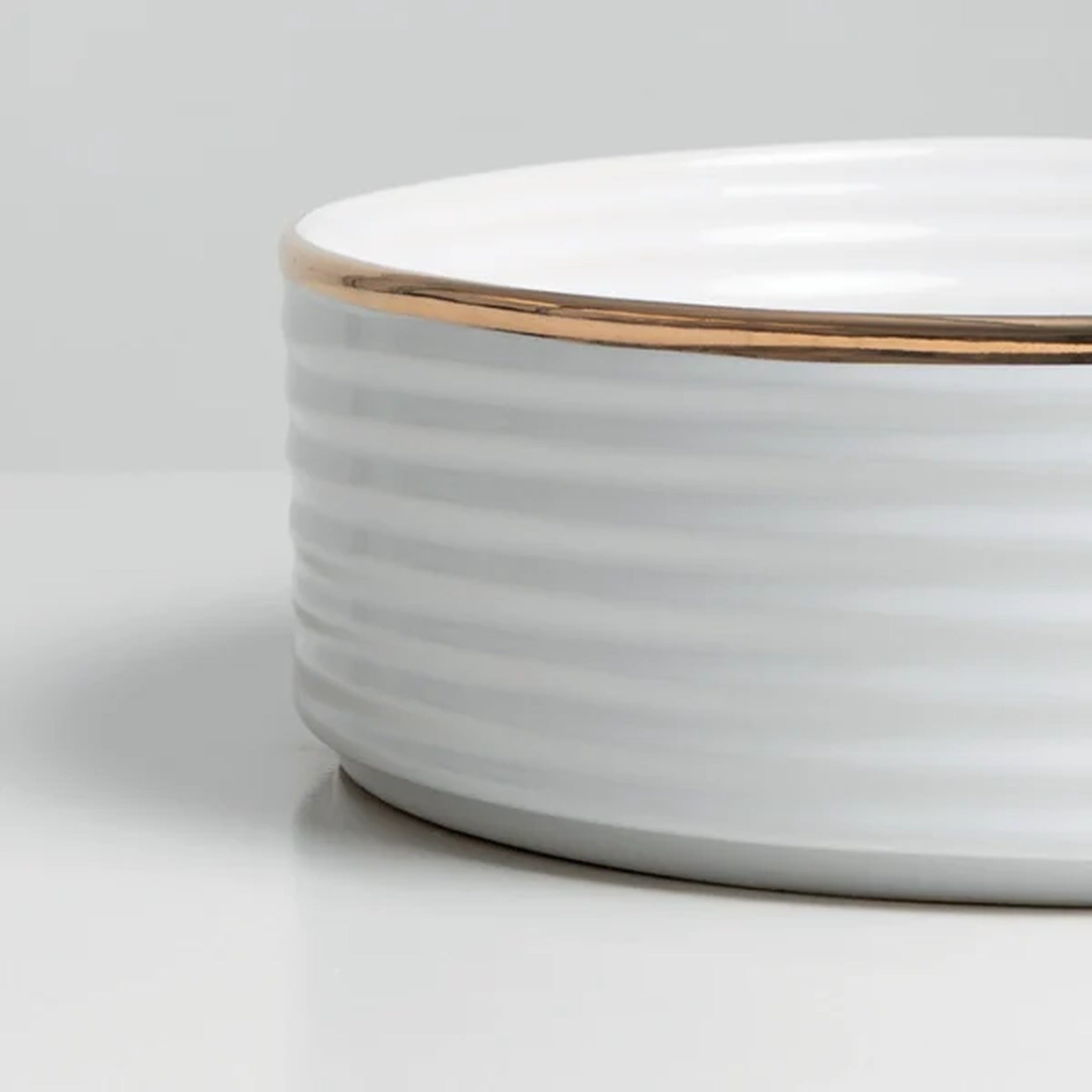 Terzofoco Ring: El Yapımı Seramik Lavabo Koleksiyonu